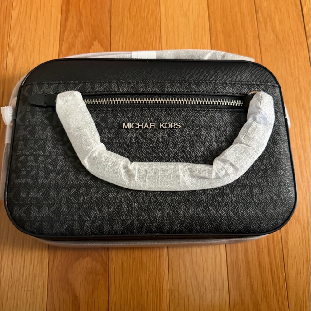 Michael Kors Large Jet Set Leather Chain Crossbody Black Bag NWT